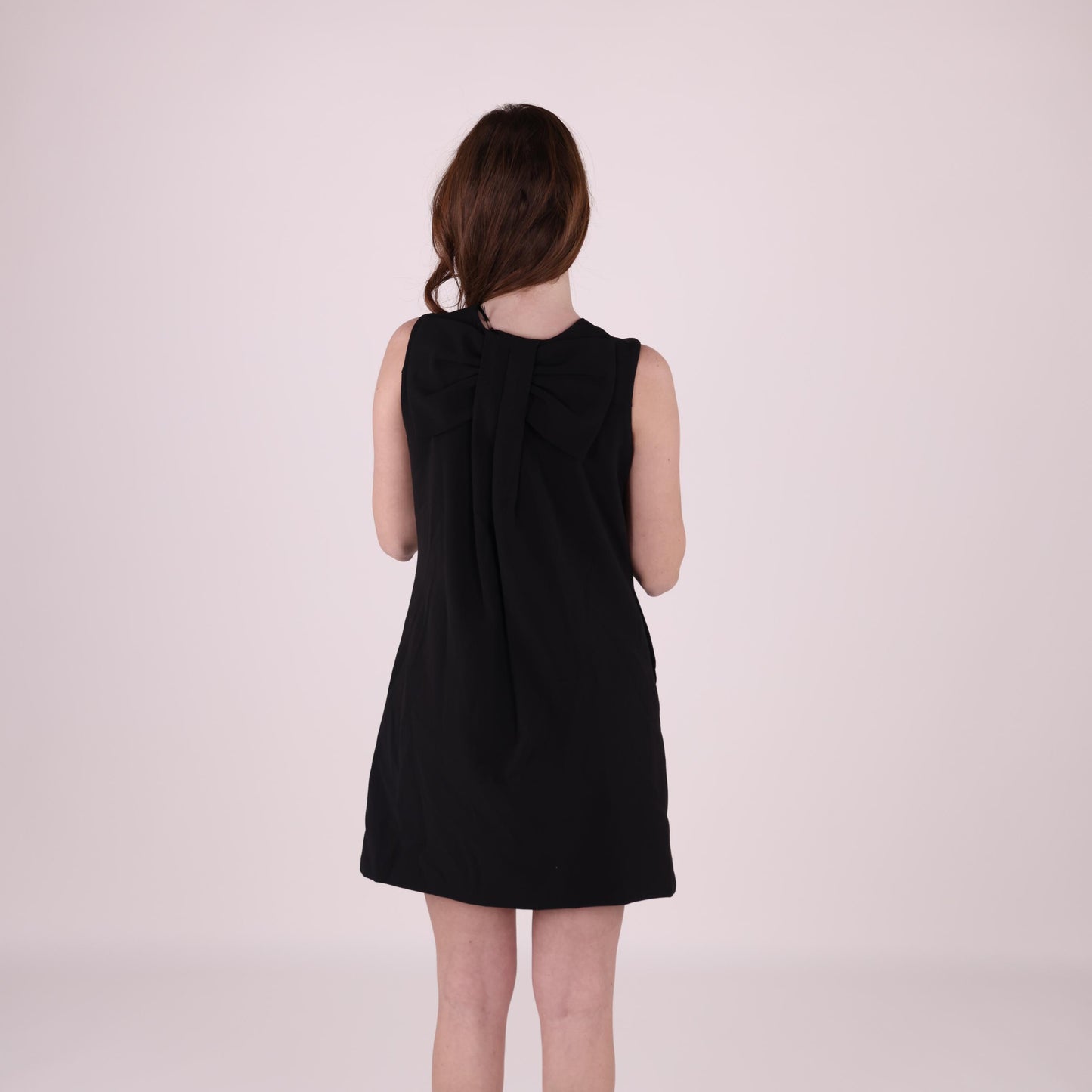Chic Black Bow-Back Sleeveless Dress