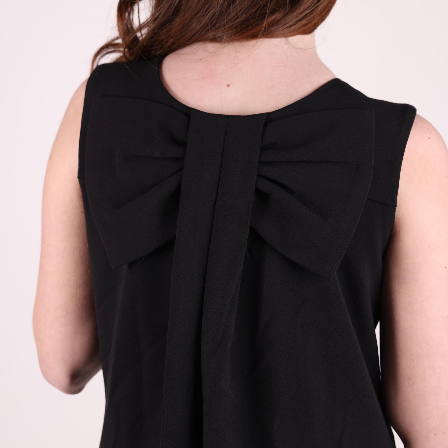 Chic Black Bow-Back Sleeveless Dress