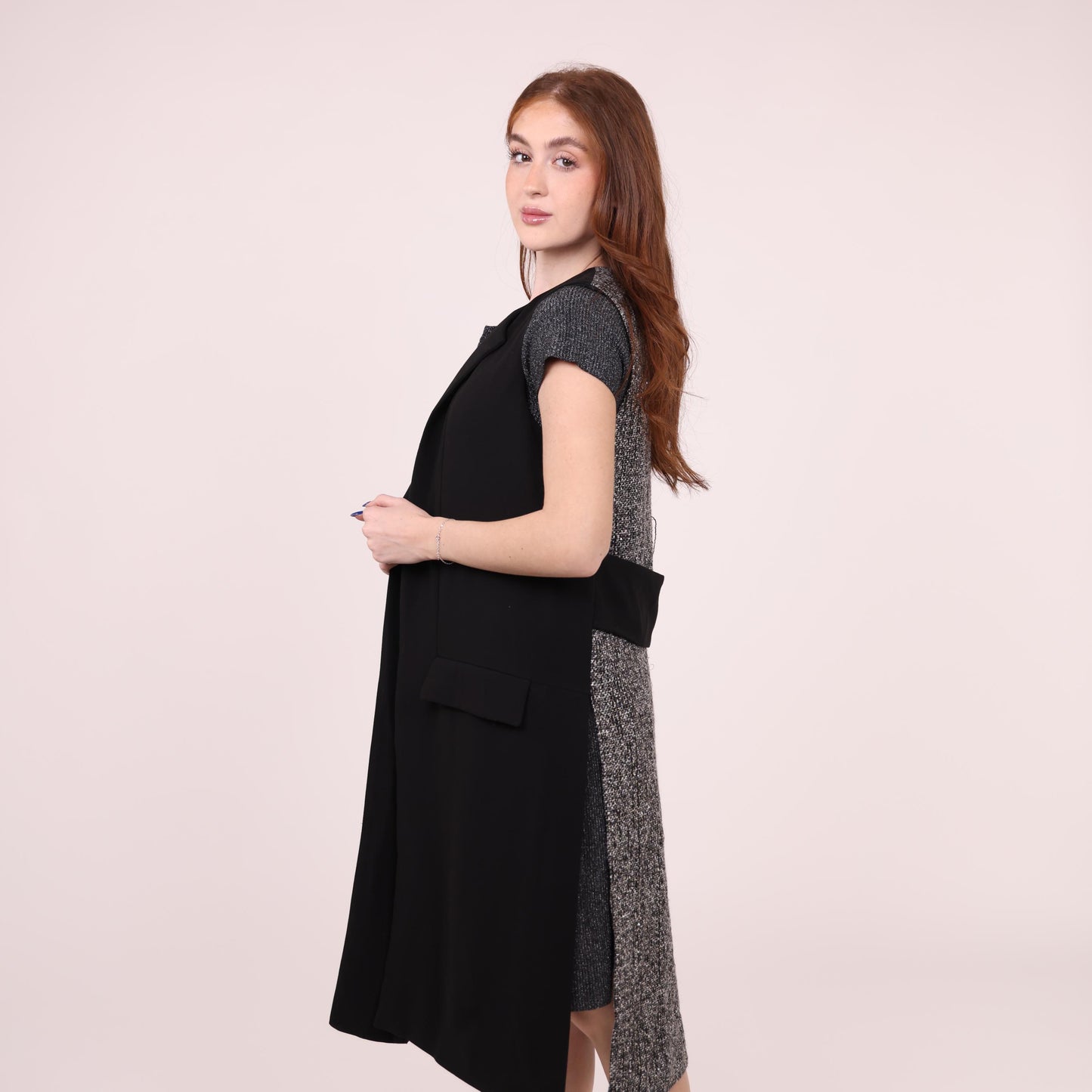 Black Sleeveless Long Vest