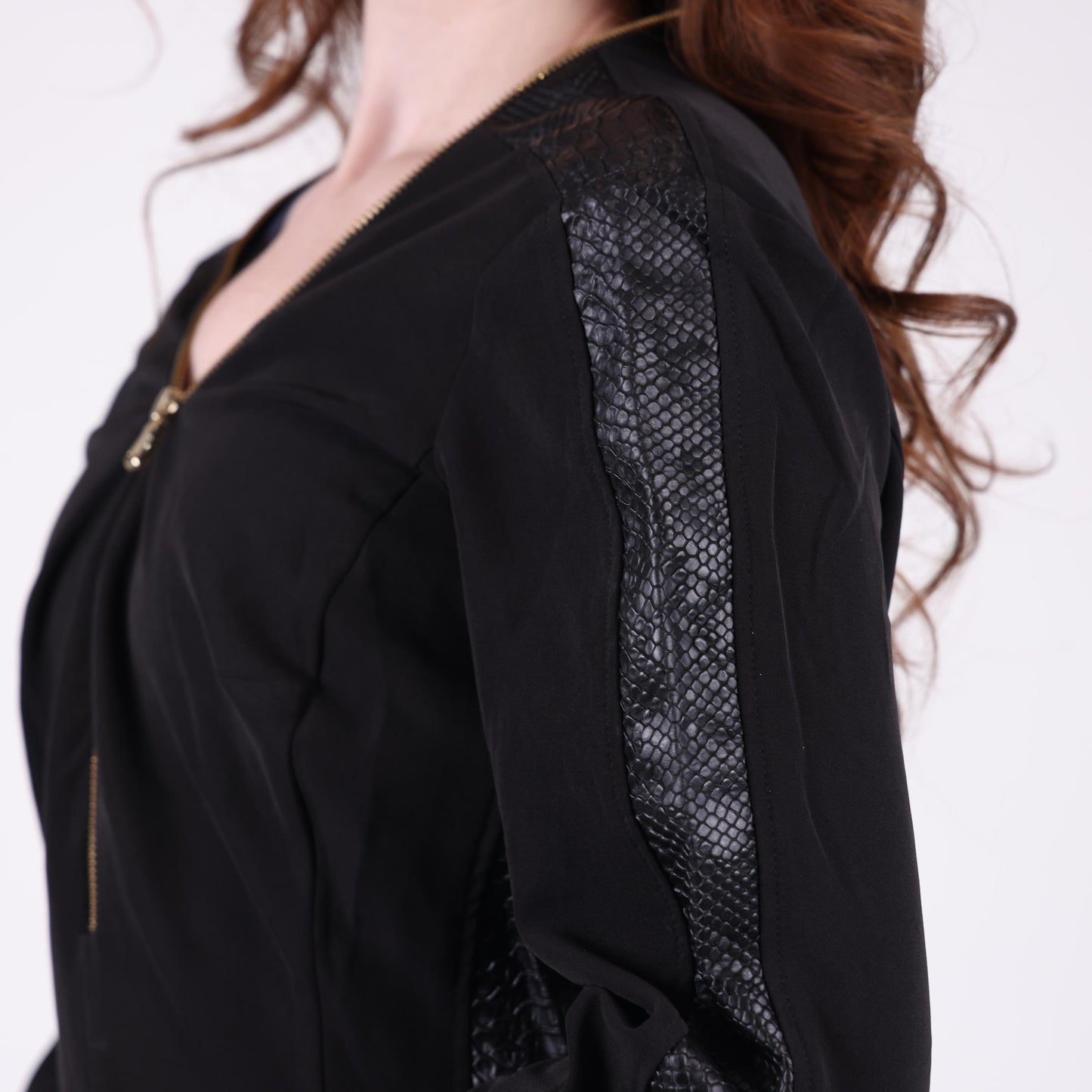 Elegant Black Midi Dress with Zipper Detail