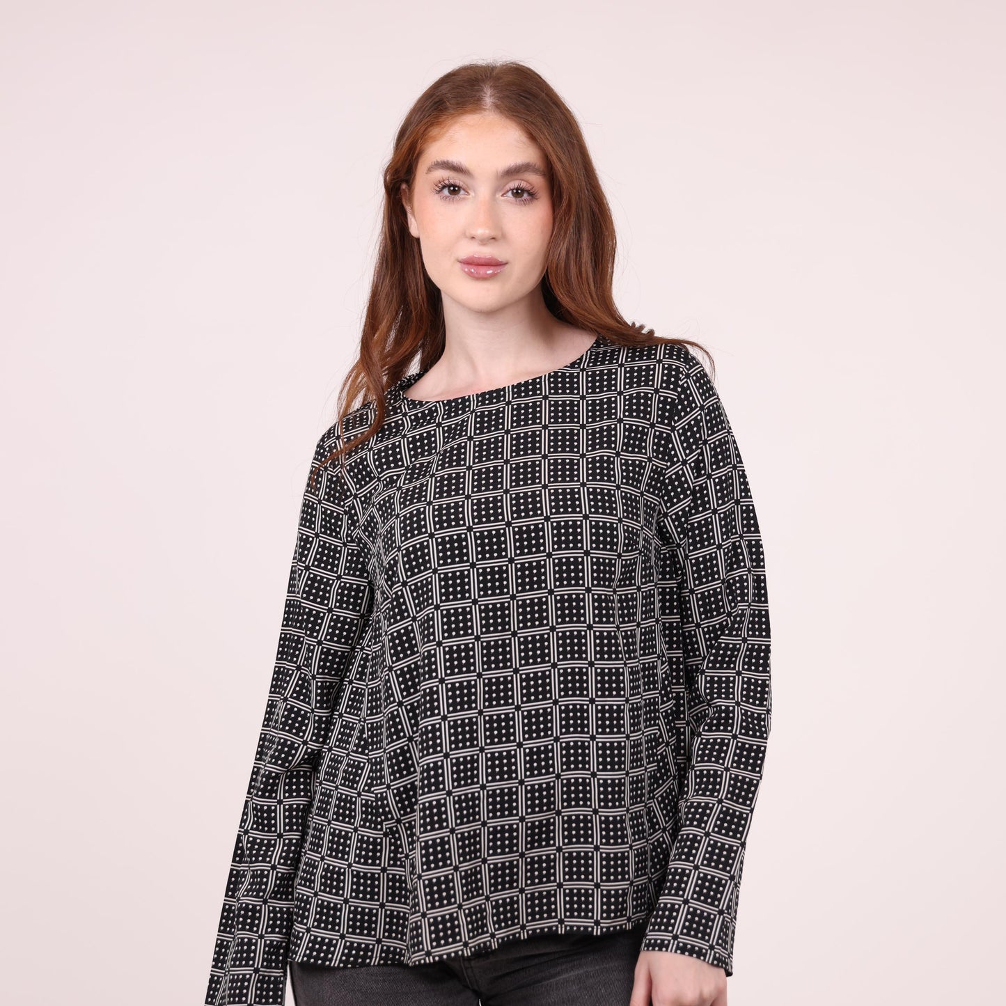 Black and White Geometric Print Long-Sleeve Top