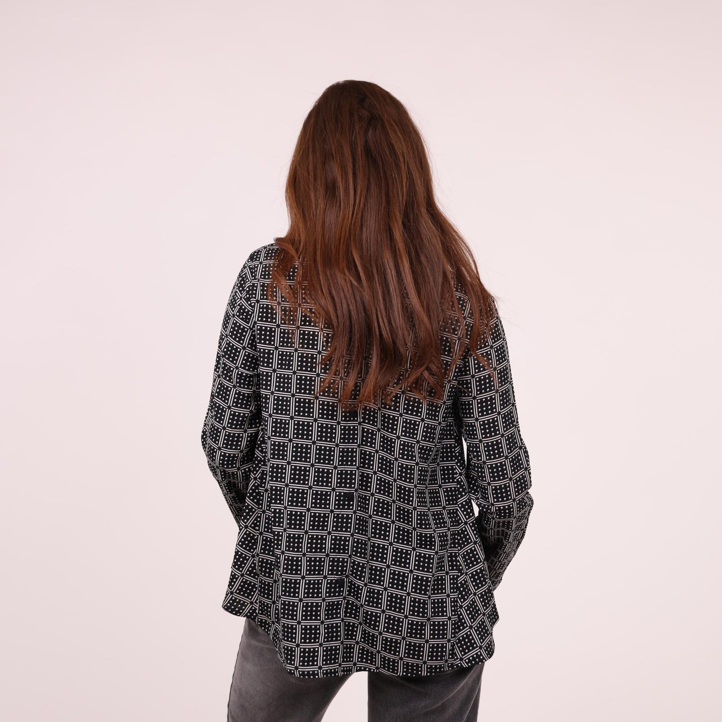 Black and White Geometric Print Long-Sleeve Top