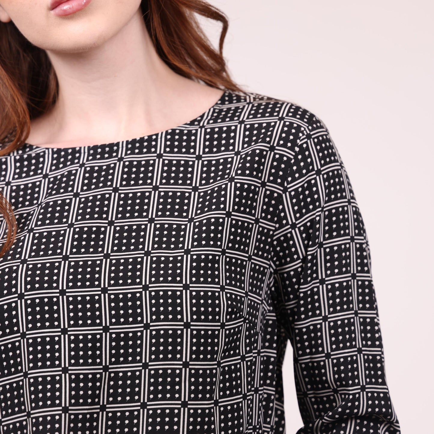 Black and White Geometric Print Long-Sleeve Top